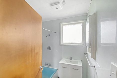 Photo of property in 3 Hywell Place, Manurewa, Auckland, 2102