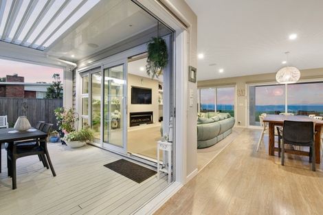 Photo of property in 3 Claude Road, Stanmore Bay, Whangaparaoa, 0932