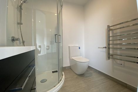 Photo of property in 62u4 Spenmoor Street, Newlands, Wellington, 6037