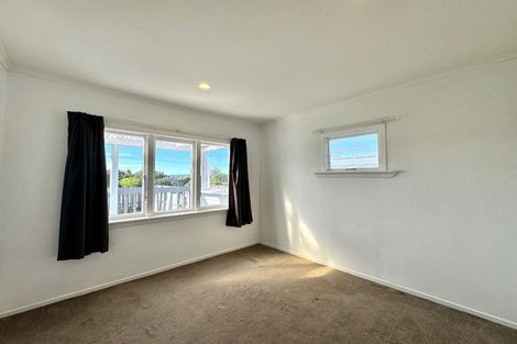 Photo of property in 43 Scotts Road, Manurewa East, Auckland, 2102