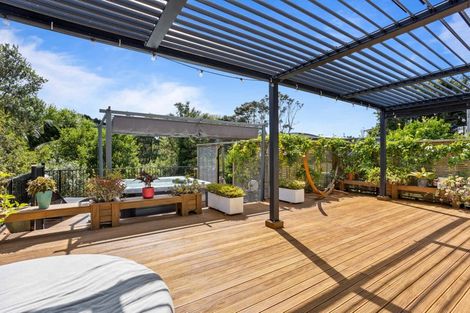 Photo of property in 218 Greenhithe Road, Greenhithe, Auckland, 0632