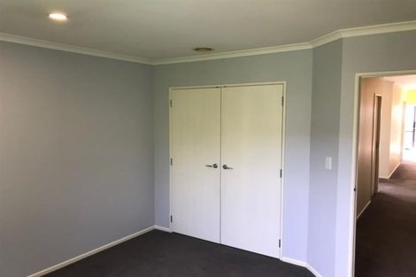 Photo of property in 10 Chamari Close, Titirangi, Auckland, 0604