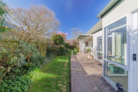 Photo of property in 46 Westgrove Avenue, Avonhead, Christchurch, 8042