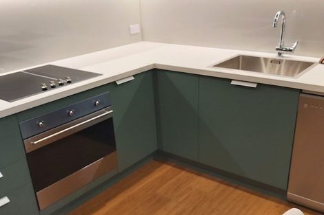 Photo of property in 32 Melrose Road, Island Bay, Wellington, 6023
