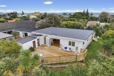Photo of property in 16 Allen Road, Raumati Beach, Paraparaumu, 5032