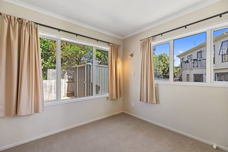 Photo of property in 10 Karewa Parade, Papamoa Beach, Papamoa, 3118