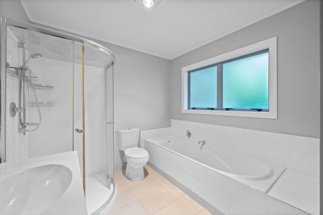 Photo of property in 17 Red Hill Road, Red Hill, Papakura, 2110