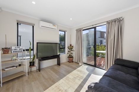 Photo of property in 11u1 Gazeley Avenue, Silverdale, Hamilton, 3216