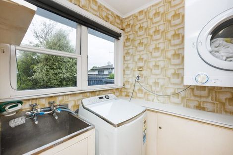 Photo of property in 21 Ilford Place, Awapuni, Palmerston North, 4412