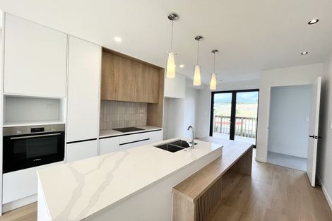 Photo of property in 11 Heketara Way, Massey, Auckland, 0614