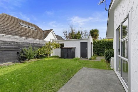 Photo of property in 20a Marina Grove, Hutt Central, Lower Hutt, 5010