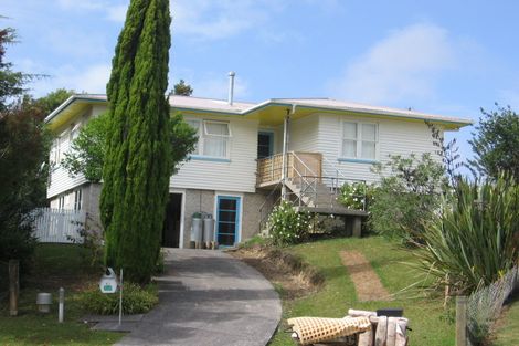 Photo of property in 19 Kelkirk Street, Kelston, Auckland, 0602