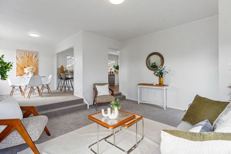 Photo of property in 7 Pureora Place, Clendon Park, Auckland, 2103