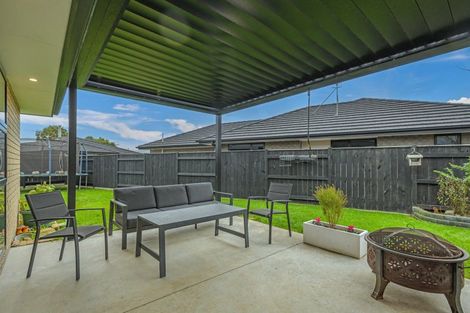 Photo of property in 11 Pearl Grove, Ashhurst, 4810