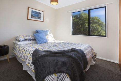 Photo of property in 60 Sailmaker Close, Whitby, Porirua, 5024