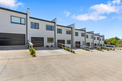 Photo of property in 11/12 Westmorland Rise, Bethlehem, Tauranga, 3110