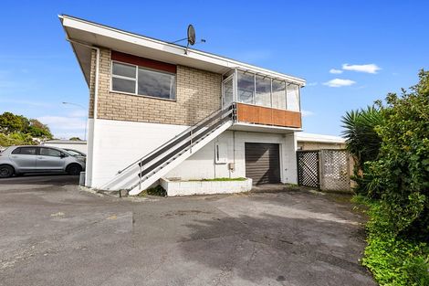 Photo of property in 1/194 Powderham Street, New Plymouth, 4310