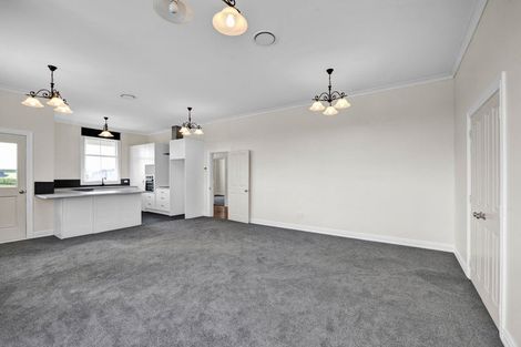 Photo of property in 5317 Mountain Road, Eltham, 4398