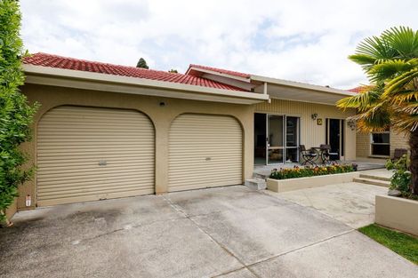 Photo of property in 10 Madill Road, St Andrews, Hamilton, 3200