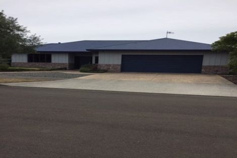 Photo of property in 5 Regent Drive, Paraparaumu Beach, Paraparaumu, 5032