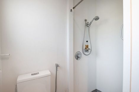 Photo of property in 522 Beach Road, Murrays Bay, Auckland, 0630