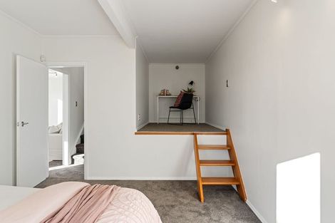 Photo of property in 42 Halifax Street, Kingston, Wellington, 6021