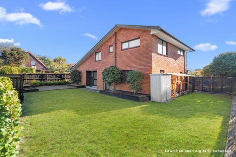 Photo of property in 4 Kingham Place, Avonhead, Christchurch, 8042