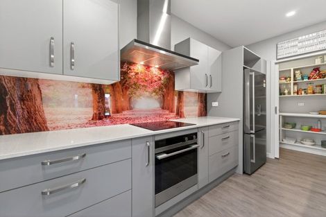 Photo of property in 3 Magnolia Lane, Kelvin Grove, Palmerston North, 4414