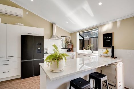 Photo of property in 5 Raleigh Avenue, Fairview Downs, Hamilton, 3214
