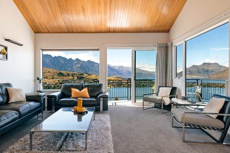 Photo of property in 108 Panorama Terrace, Queenstown, 9300