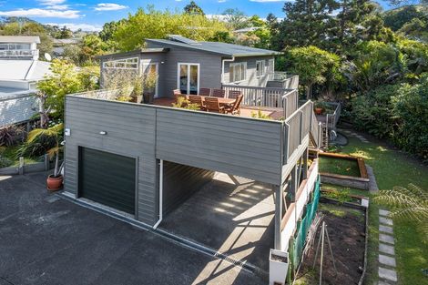 Photo of property in 2/17 Infidel Place, Torbay, Auckland, 0630