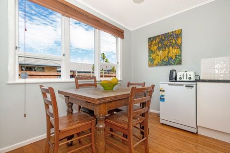 Photo of property in 20 Leon Street, Riverdale, Gisborne, 4010