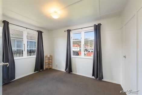 Photo of property in 25 Hewer Crescent, Naenae, Lower Hutt, 5011