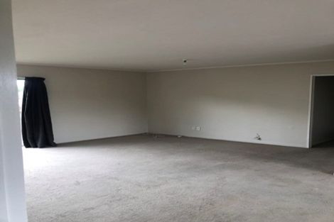 Photo of property in 7a Ngatira Place, Clendon Park, Auckland, 2103