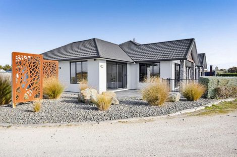 Photo of property in 105 Mawhitiwhiti Road, Normanby, Hawera, 4675