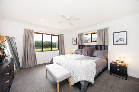 Photo of property in 294 Polson Hill Drive, Aokautere, Palmerston North, 4471