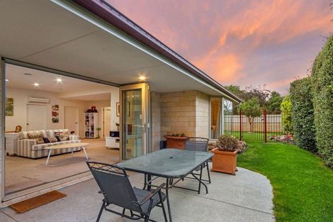 Photo of property in 8 Konini Street, Riccarton, Christchurch, 8041