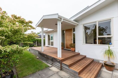 Photo of property in 2 Balmoral Street, Taradale, Napier, 4112