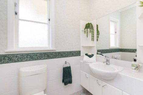 Photo of property in 22 Sheffield Street, Awapuni, Palmerston North, 4412