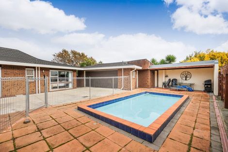 Photo of property in 52 Kentucky Way, Awapuni, Palmerston North, 4412