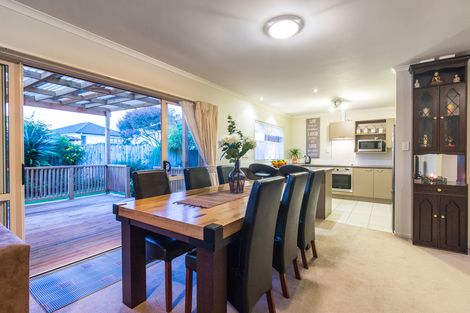 Photo of property in 12 Fitchburg Place, Mangere, Auckland, 2022