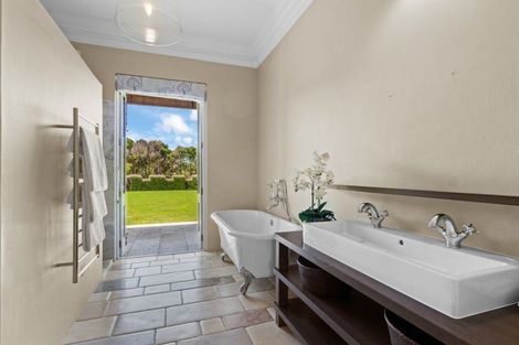 Photo of property in 184 North Road, Clevedon, Papakura, 2582