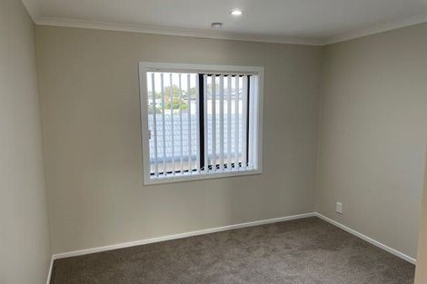 Photo of property in 3 Edwards Avenue, Henderson, Auckland, 0610