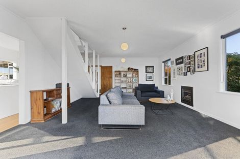 Photo of property in 49 Queens Road, Glen Avon, New Plymouth, 4312