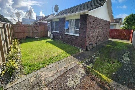 Photo of property in 135 Coronation Avenue, Welbourn, New Plymouth, 4310