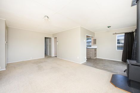 Photo of property in 40 Geraldine Crescent, Cloverlea, Palmerston North, 4412
