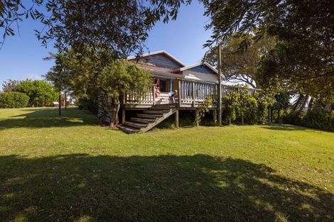 Photo of property in 10 Church Road, Maketu, 3189