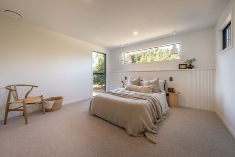 Photo of property in 18 Fenton Avenue, Wanaka, 9305
