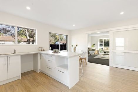 Photo of property in 2 Hythe Lane, Saint Martins, Christchurch, 8022