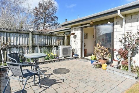 Photo of property in 2/7 Cassidy Place, Belfast, Christchurch, 8051